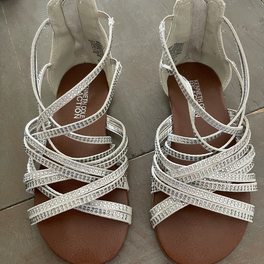 Girls sandals